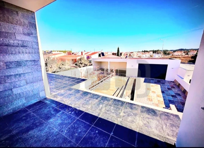 Moradia T5 para Venda em Nossa Sra de Fatima Foto 16