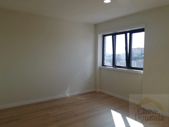 Apartamento T2 para Venda em Santo Antonio dos Olivais Foto 6