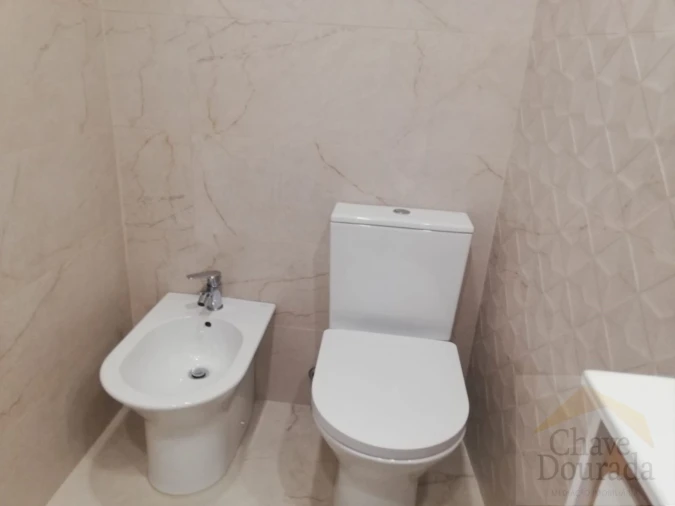 Apartamento T2 para Venda em Santo Antonio dos Olivais Foto 7