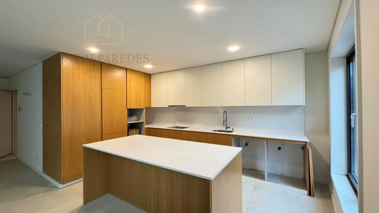 Apartamento T3 para Venda em Cedofeita, Santo Ildefonso, Sé, Miragaia, São Nicolau e Vitória Foto 5