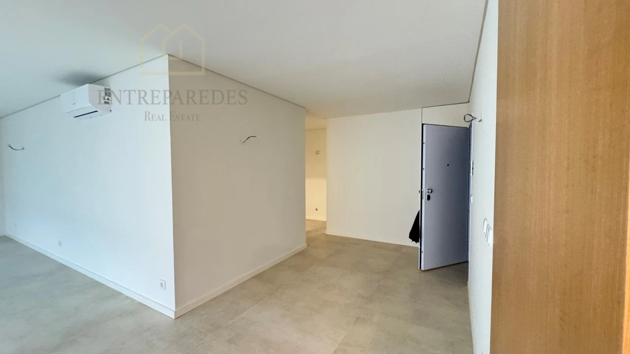 Apartamento T3 para Venda em Cedofeita, Santo Ildefonso, Sé, Miragaia, São Nicolau e Vitória Foto 7
