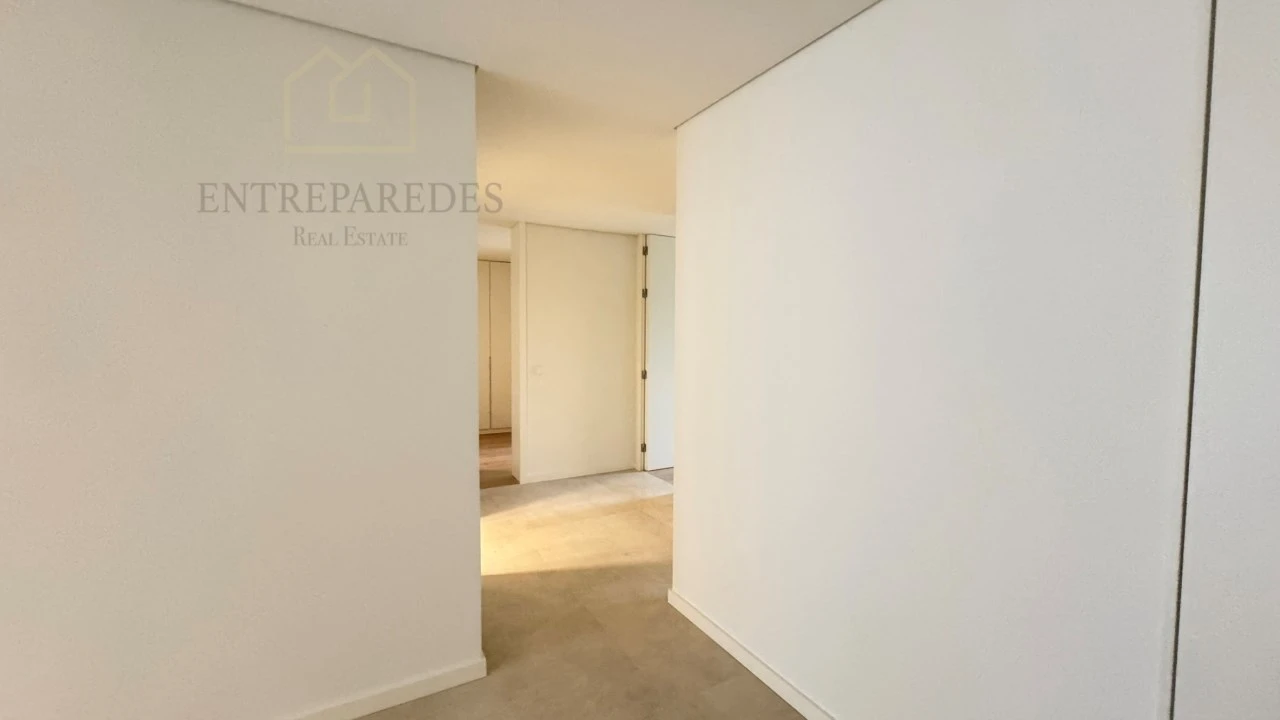 Apartamento T3 para Venda em Cedofeita, Santo Ildefonso, Sé, Miragaia, São Nicolau e Vitória Foto 9