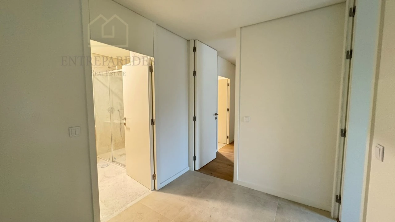 Apartamento T3 para Venda em Cedofeita, Santo Ildefonso, Sé, Miragaia, São Nicolau e Vitória Foto 21