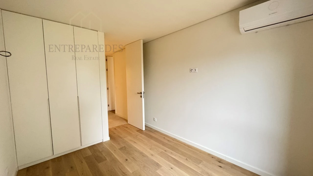 Apartamento T3 para Venda em Cedofeita, Santo Ildefonso, Sé, Miragaia, São Nicolau e Vitória Foto 24