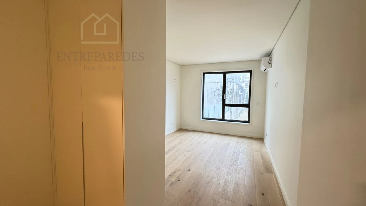 Apartamento T3 para Venda em Cedofeita, Santo Ildefonso, Sé, Miragaia, São Nicolau e Vitória Foto 27