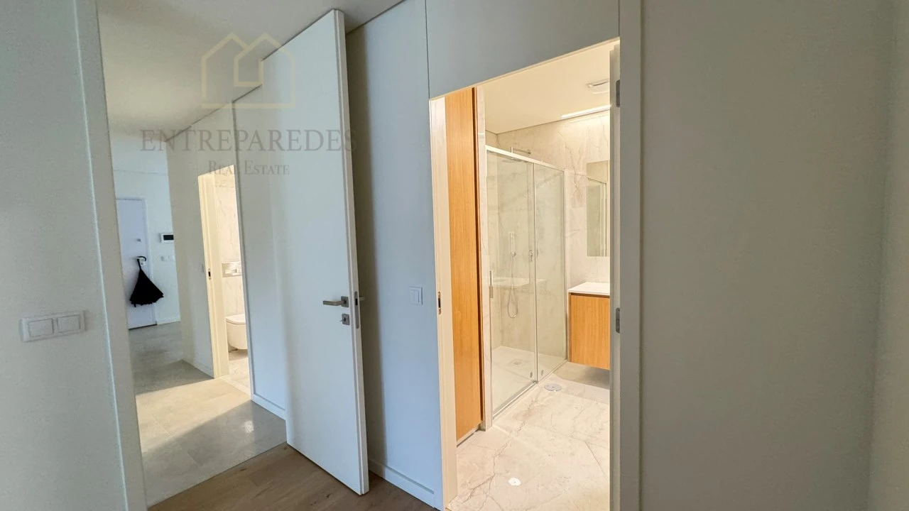 Apartamento T3 para Venda em Cedofeita, Santo Ildefonso, Sé, Miragaia, São Nicolau e Vitória Foto 28