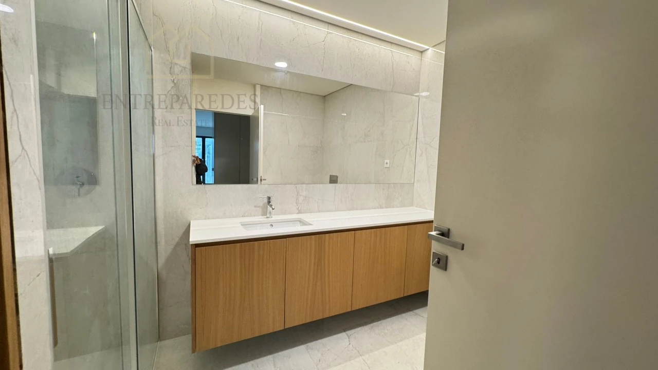 Apartamento T3 para Venda em Cedofeita, Santo Ildefonso, Sé, Miragaia, São Nicolau e Vitória Foto 29