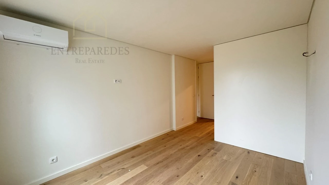 Apartamento T3 para Venda em Cedofeita, Santo Ildefonso, Sé, Miragaia, São Nicolau e Vitória Foto 37