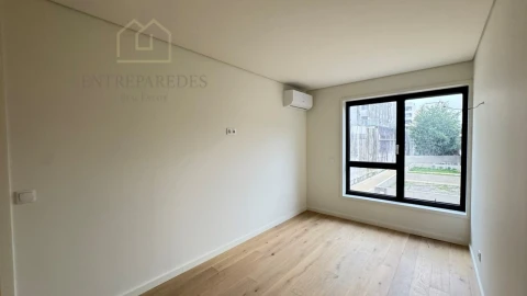 Apartamento T3 para Venda em Cedofeita, Santo Ildefonso, Sé, Miragaia, São Nicolau e Vitória