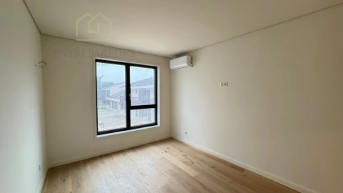 Apartamento T3 para Venda em Cedofeita, Santo Ildefonso, Sé, Miragaia, São Nicolau e Vitória