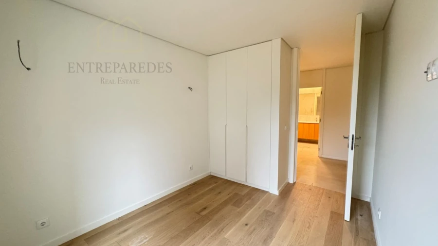 Apartamento T3 para Venda em Cedofeita, Santo Ildefonso, Sé, Miragaia, São Nicolau e Vitória Foto 23