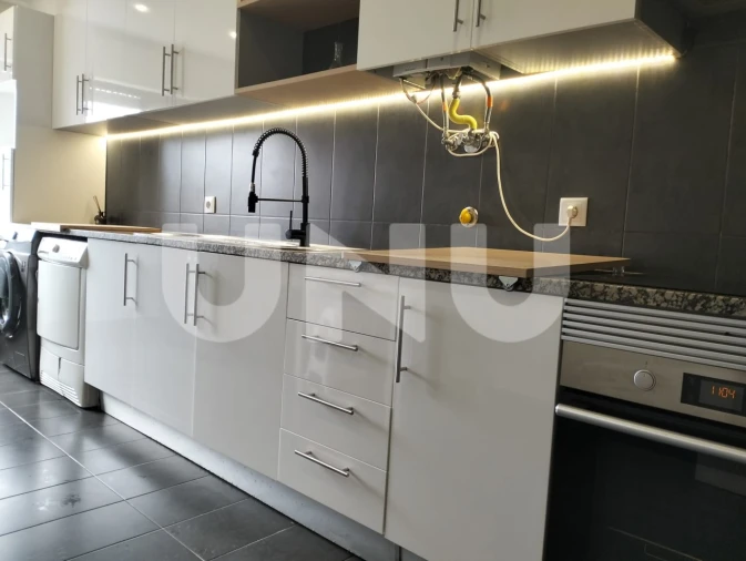 Apartamento T3 para Venda em Cacém e São Marcos Foto 7