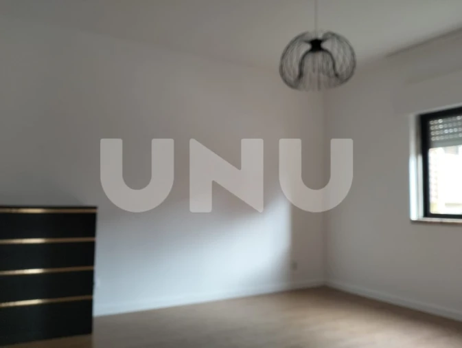 Apartamento T3 para Venda em Cacém e São Marcos Foto 23