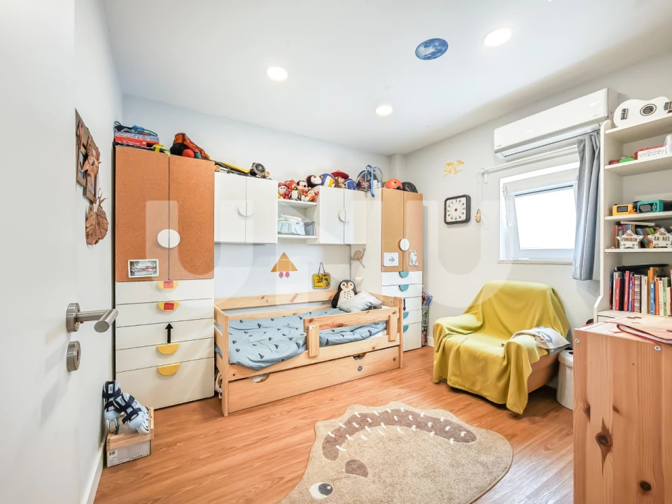 Moradia T2 para Venda em Algés, Linda-A-Velha e Cruz Quebrada-Dafundo Foto 5