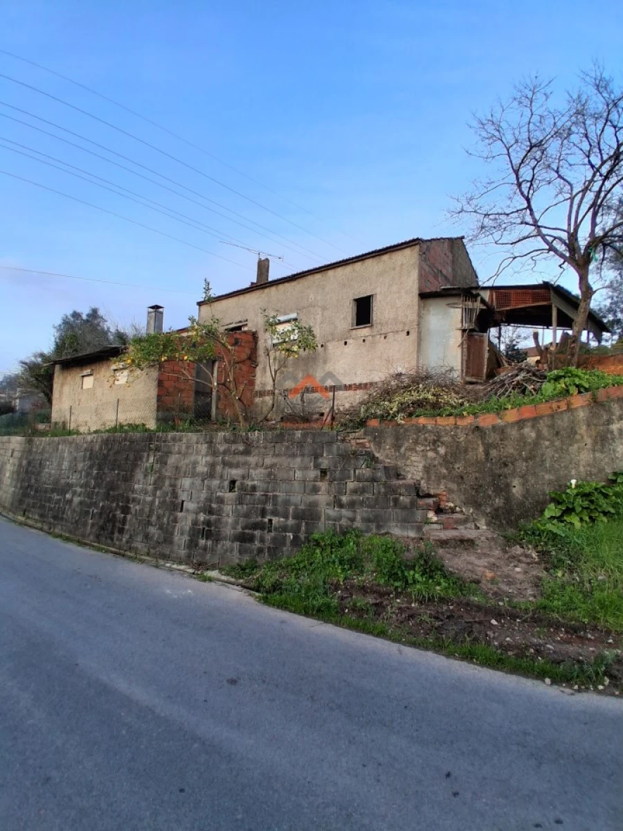 Moradia T2 para Venda em Travassô e Óis da Ribeira Foto 1