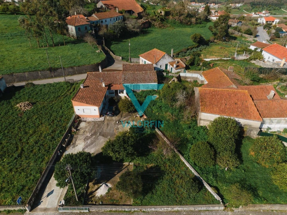 Moradia T2 para Venda em Porto de Mós - São João Baptista e São Pedro Foto 17