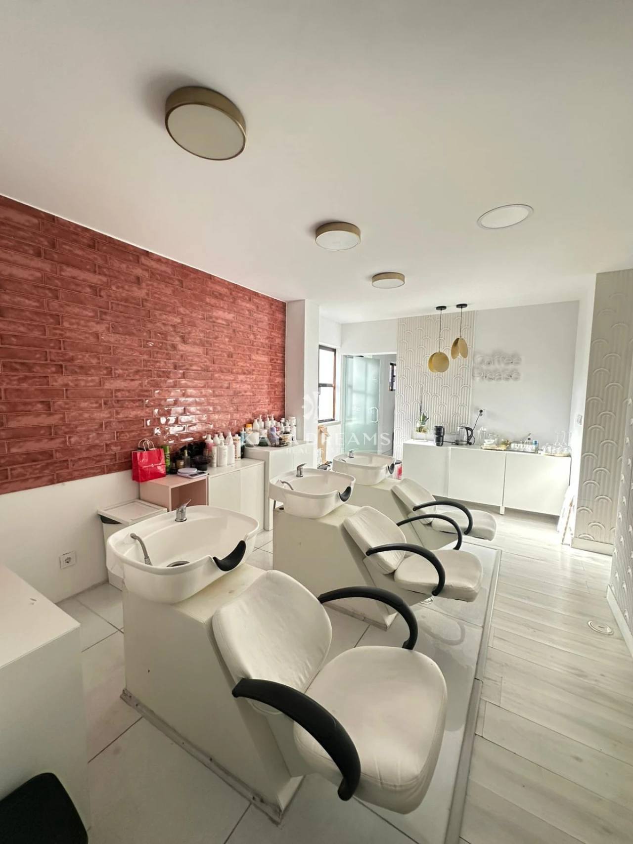 Negócio para Arrendamento em Ramada e Caneças Foto 6