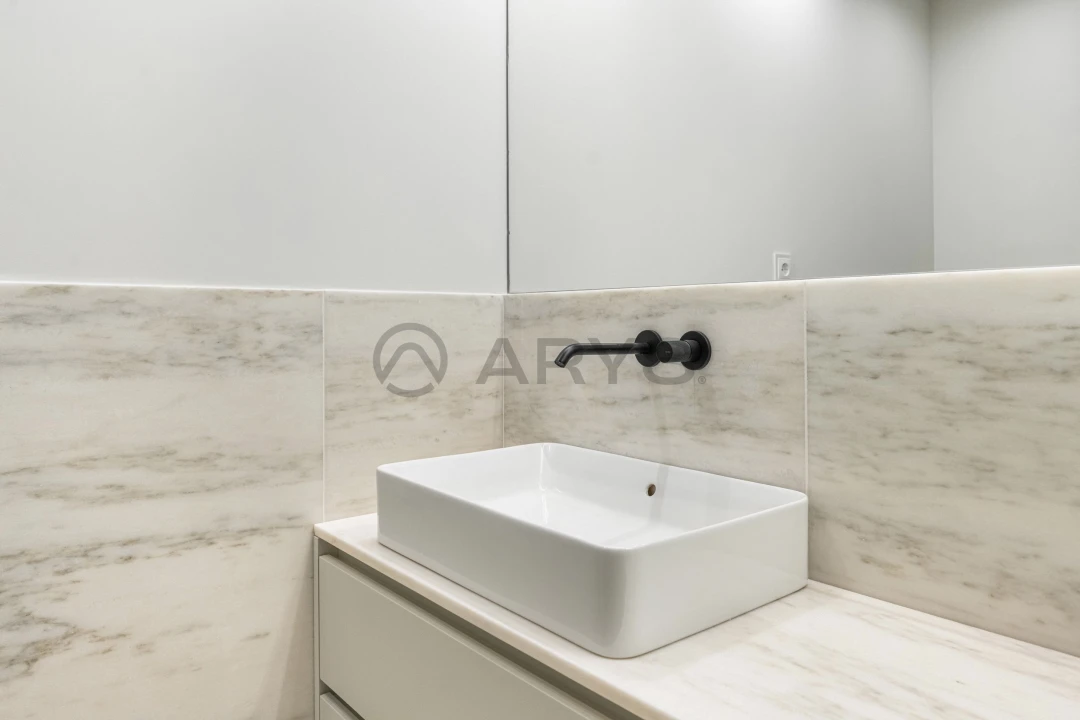 Apartamento T0 para Venda em Cedofeita, Santo Ildefonso, Sé, Miragaia, São Nicolau e Vitória Foto 7