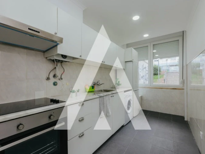 Apartamento T4 para Venda em Odivelas Foto 11