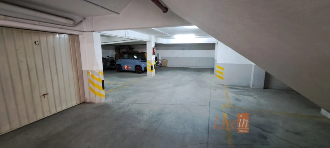 Garagem para Arrendamento em Algueirão-Mem Martins Foto 4