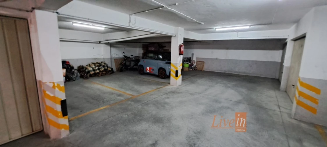 Garagem para Arrendamento em Algueirão-Mem Martins Foto 5