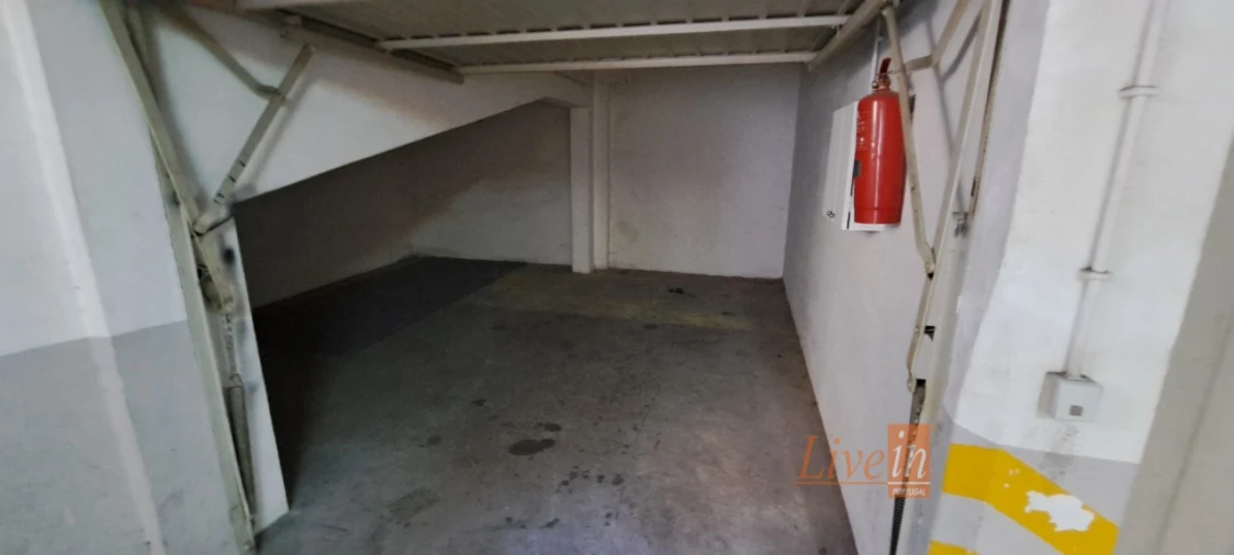 Garagem para Arrendamento em Algueirão-Mem Martins Foto 7