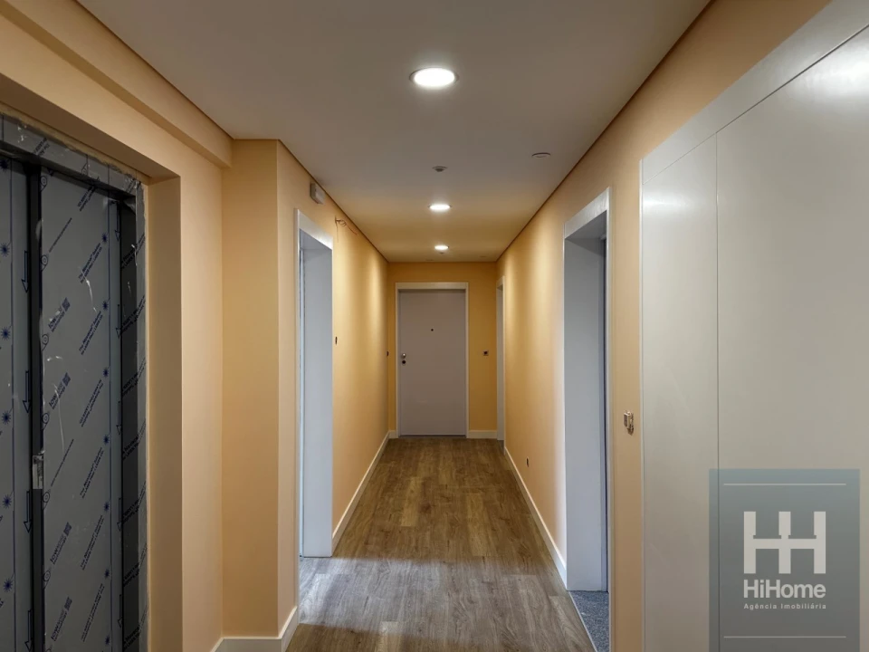 Apartamento T2 para Venda em Funchal (Se) Foto 17