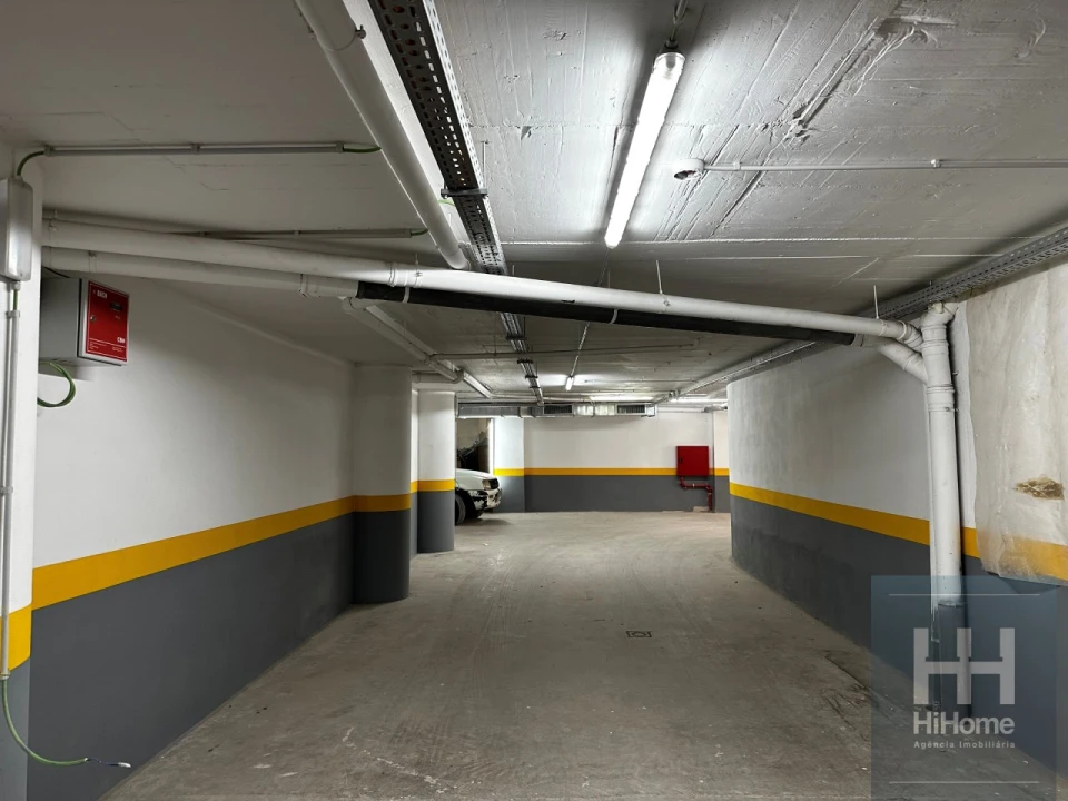 Apartamento T2 para Venda em Funchal (Se) Foto 18