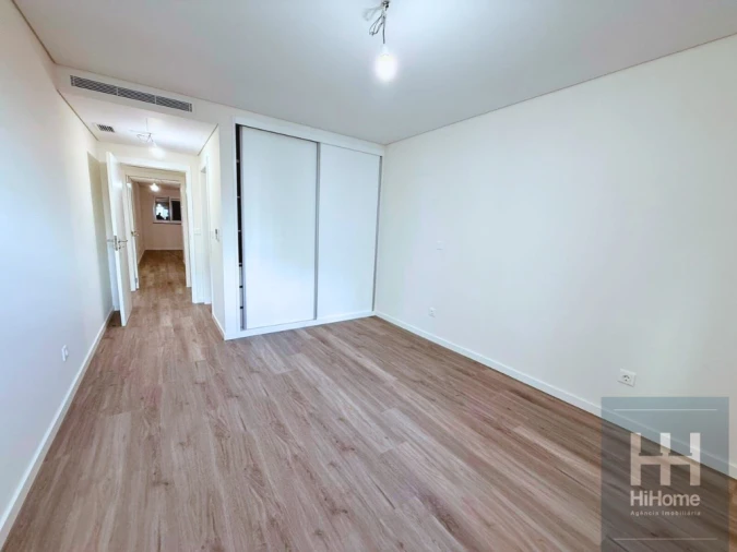 Apartamento T2 para Venda em Funchal (Se) Foto 8