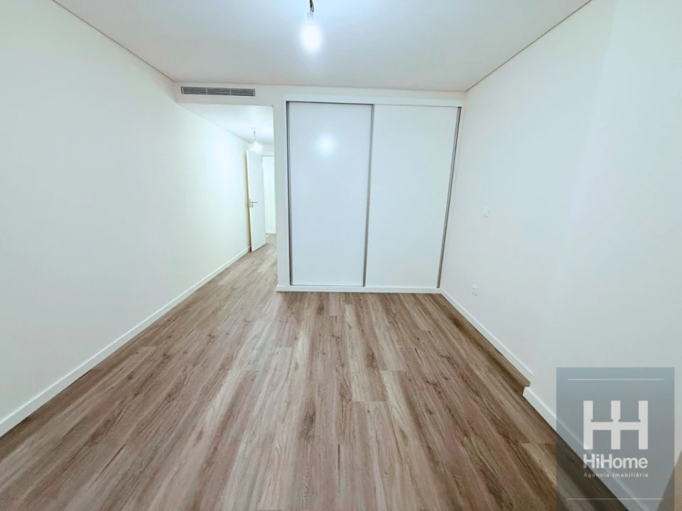 Apartamento T2 para Venda em Funchal (Se) Foto 15