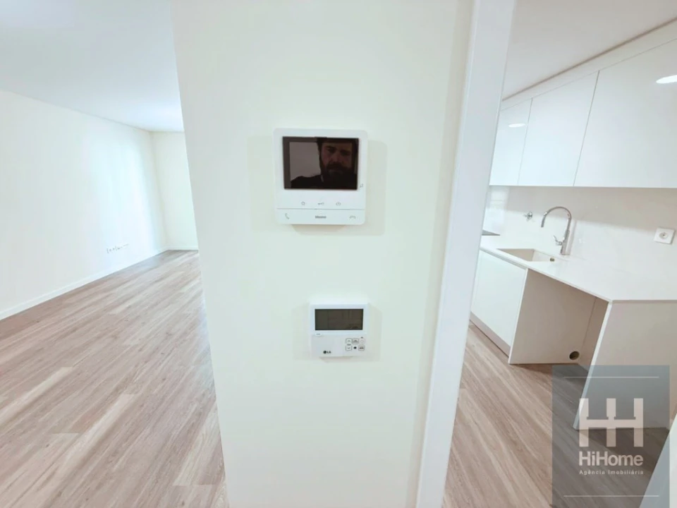 Apartamento T2 para Venda em Funchal (Se) Foto 16