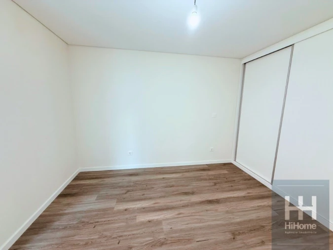 Apartamento T2 para Venda em Funchal (Se) Foto 11