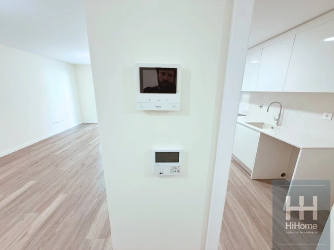 Apartamento T2 para Venda em Funchal (Se) Foto 16