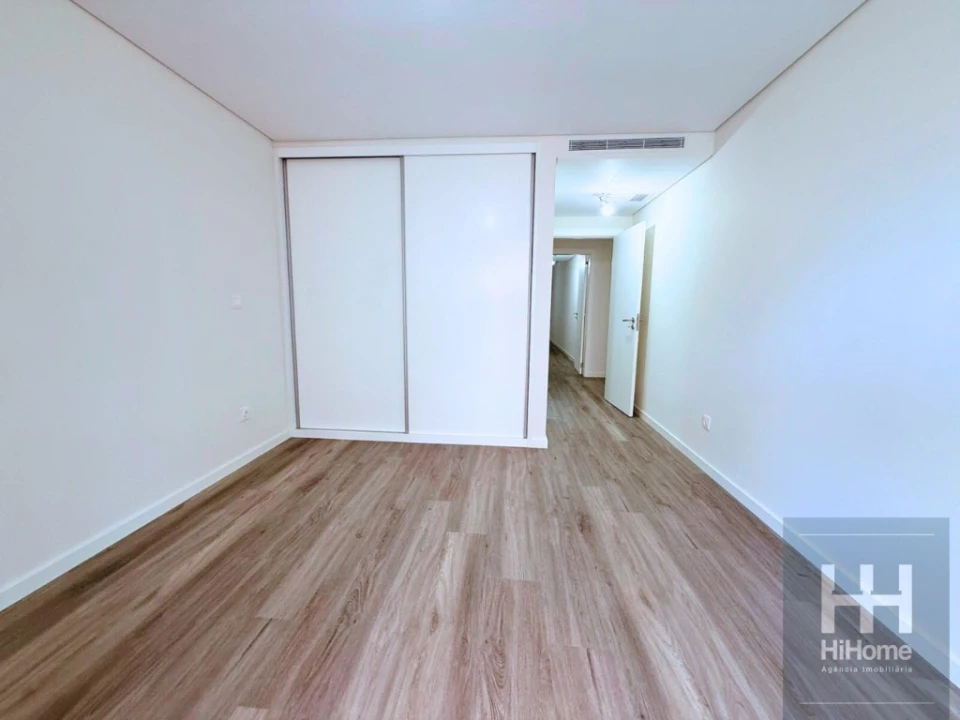 Apartamento T2 para Venda em Funchal (Se) Foto 9