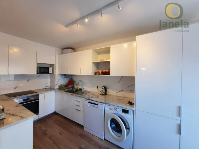 Apartamento T2 para Arrendamento em Faro (Sé e São Pedro) Foto 8