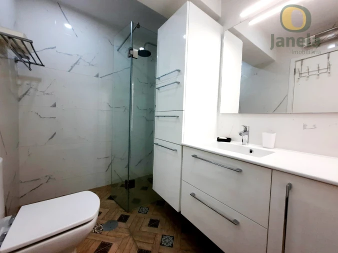 Apartamento T2 para Arrendamento em Faro (Sé e São Pedro) Foto 17