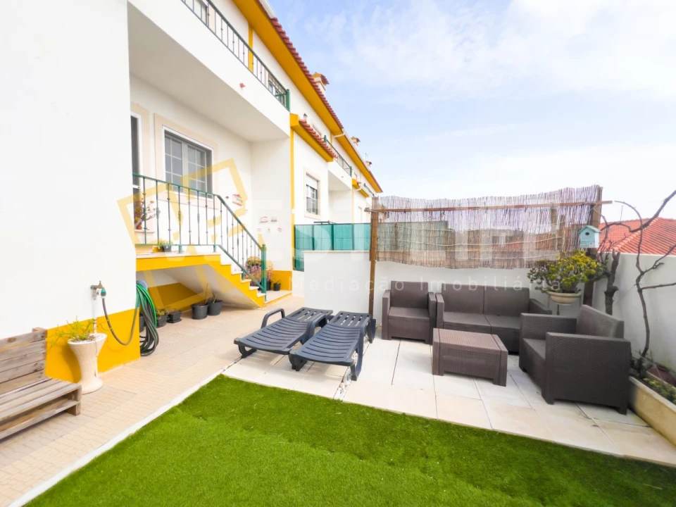 Moradia T3 para Venda em Lourinhã e Atalaia Foto 1