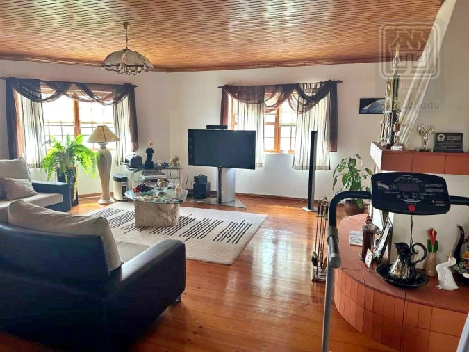 Moradia T5 para Venda em São João Foto 17