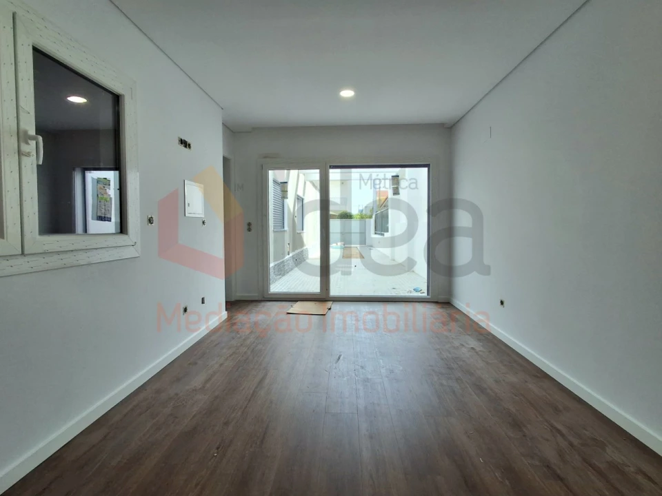 Moradia T3 para Venda em Fernao Ferro Foto 21