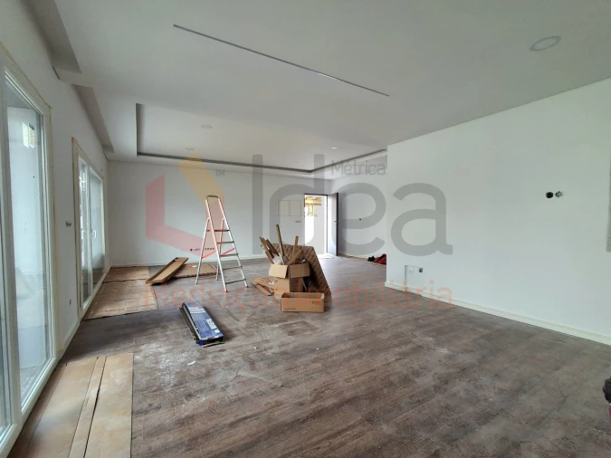 Moradia T3 para Venda em Fernao Ferro Foto 5