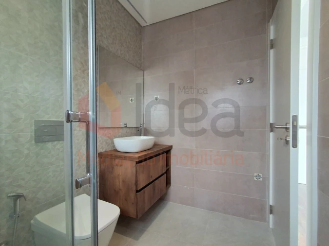 Moradia T3 para Venda em Fernao Ferro Foto 17