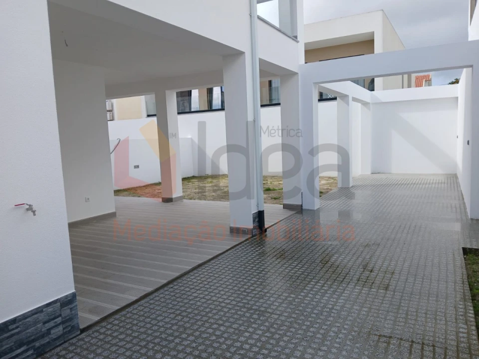 Moradia T3 para Venda em Fernao Ferro Foto 26