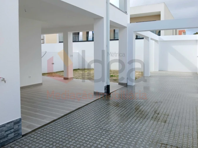 Moradia T3 para Venda em Fernao Ferro Foto 4