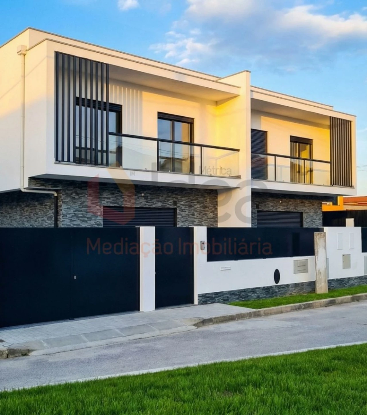 Moradia T3 para Venda em Fernao Ferro Foto 1