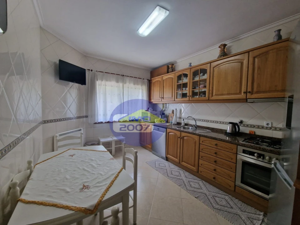Apartamento T3 para Venda em Santa Maria de Lamas Foto 1