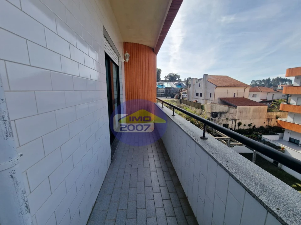 Apartamento T3 para Venda em Santa Maria de Lamas Foto 23