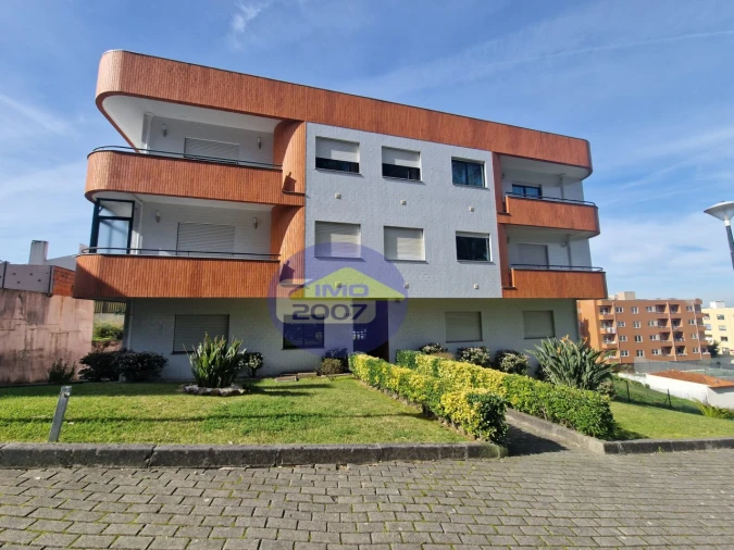 Apartamento T3 para Venda em Santa Maria de Lamas Foto 34