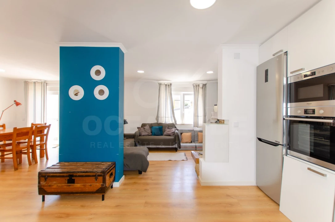 Apartamento T3 para Arrendamento em São Domingos de Rana Foto 5