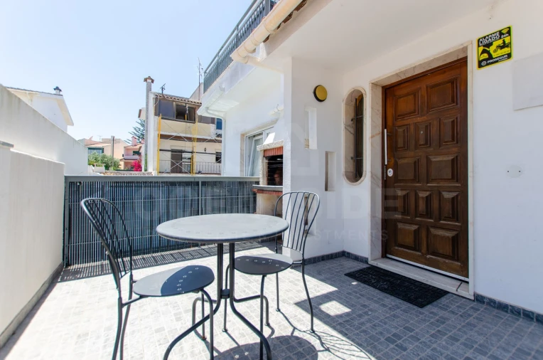 Apartamento T3 para Arrendamento em São Domingos de Rana Foto 38