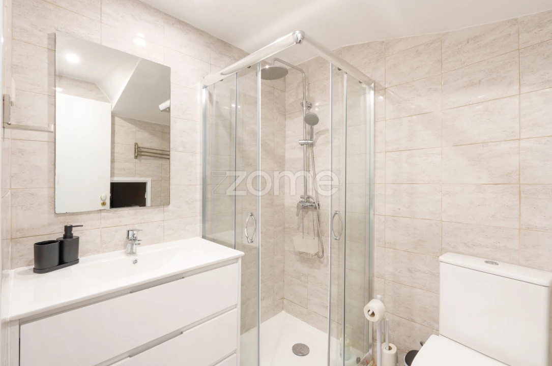 Apartamento T1 para Arrendamento em Santa Marinha e São Pedro da Afurada Foto 9